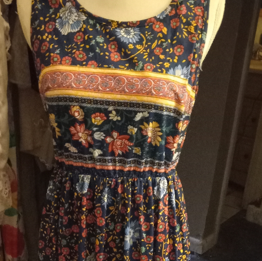 New,boho chic floral stretch  knit sleeveless maxi slip on beach dress size med.